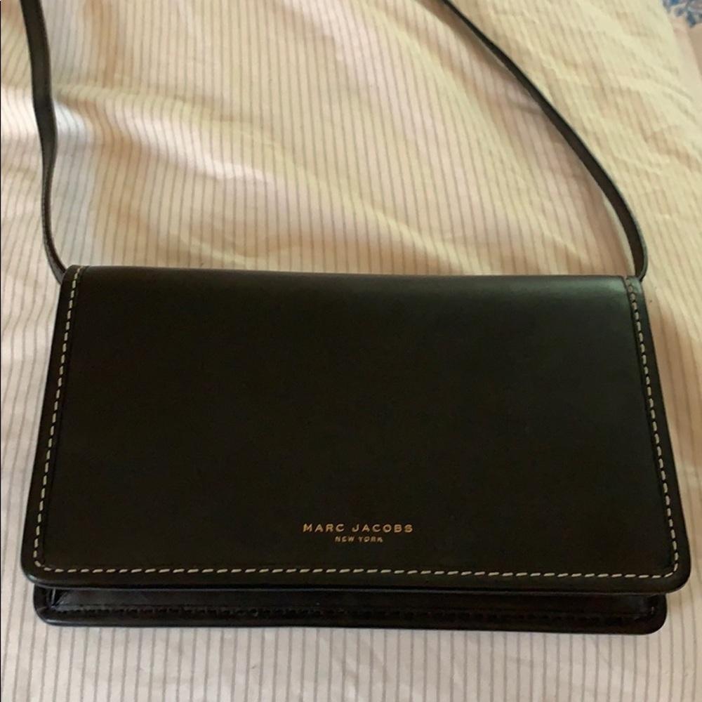 Marc Jacobs black crossbody wallet purse